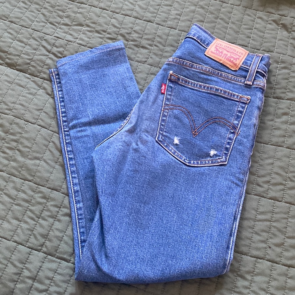 Levi’s wedgie jeans
